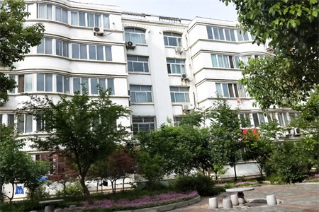 出售泰安龙泉小区3室2厅1卫105平简单装修