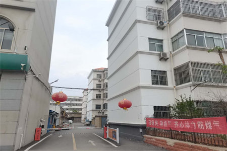 密州盛元金帝，全明户型，门口既学校，交通便利